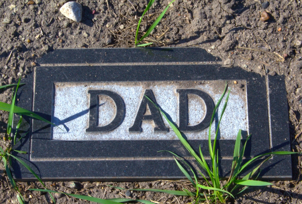 5 Affordable Headstone Ideas For Dad: Make It Special 